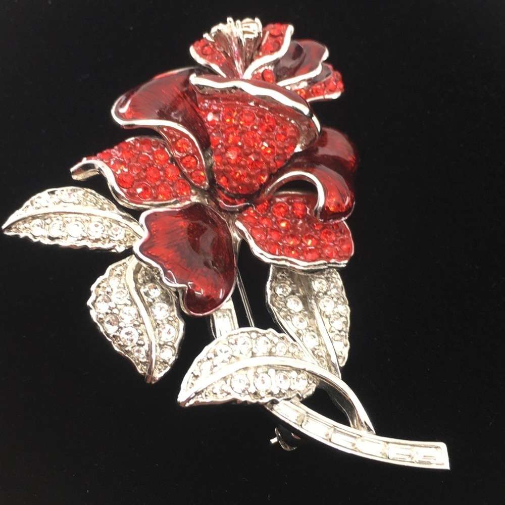 Vintage Nolan Miller Rhinestone Enamel Red Rose Brooch Pin Silver Tone Romantic - Picture 10 of 11